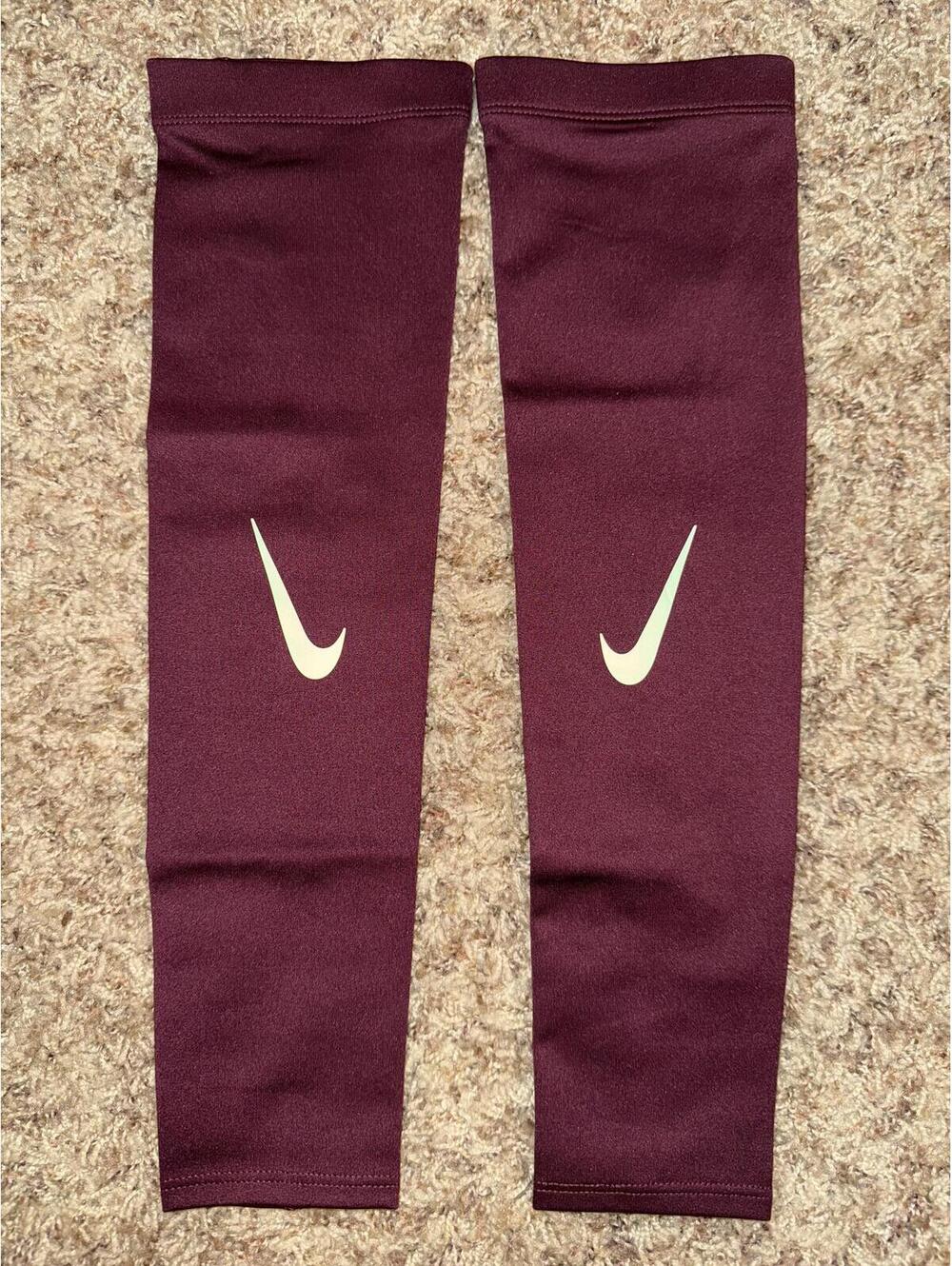 Nike Pro Dri-Fit Sleeves 4.0 Sample